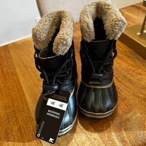 •NEW• CHILDREN’S SOREL YOOT PACT WATERPROOF
INSULATED LITTLE KIDS SIZE 8